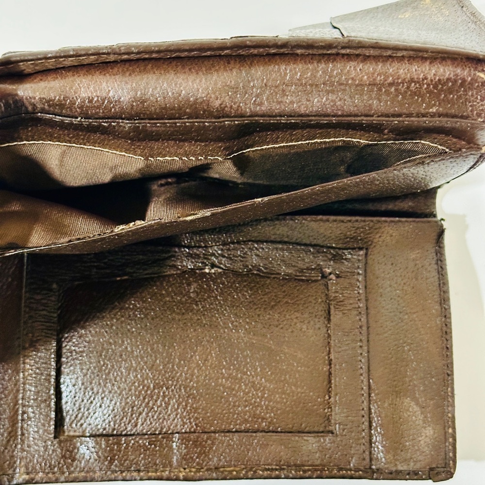 Gucci Beige and Brown Wallet with Red and Green Stripe - Picture 15 of 15